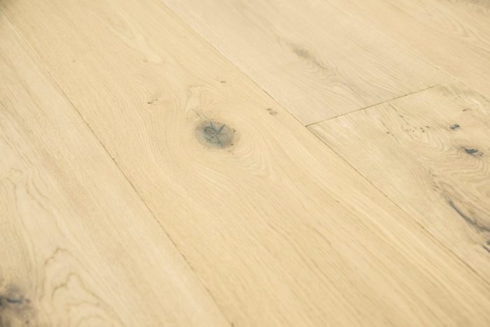 Suelo de madera de roble Mencía