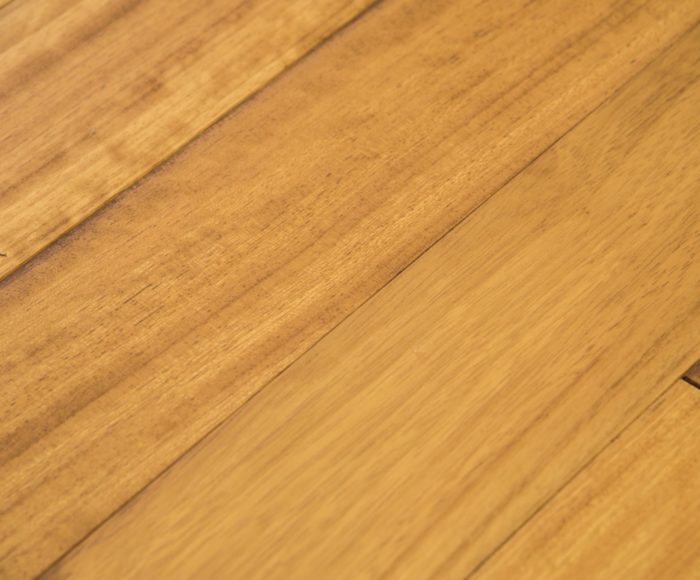 Suelo macizo de madera Iroko