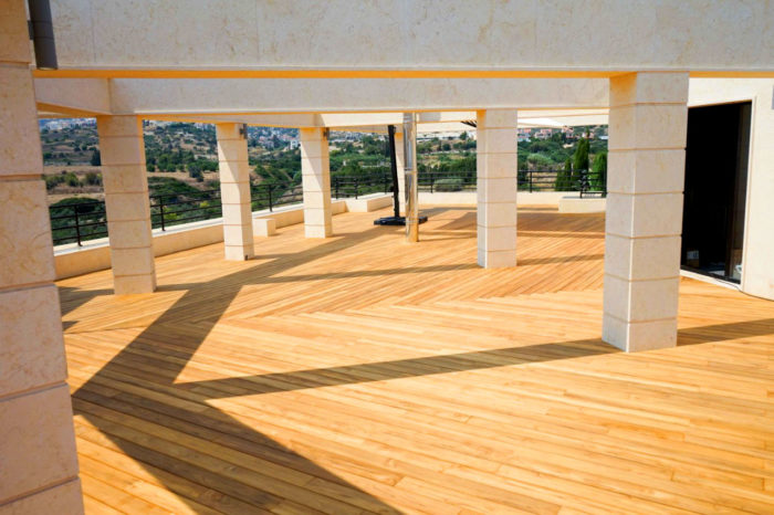 Proyecto Exterpark Teka en Plantación en Chipre